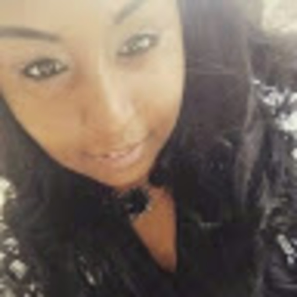 Meet your Posher, Celine - Picture 1 of 1